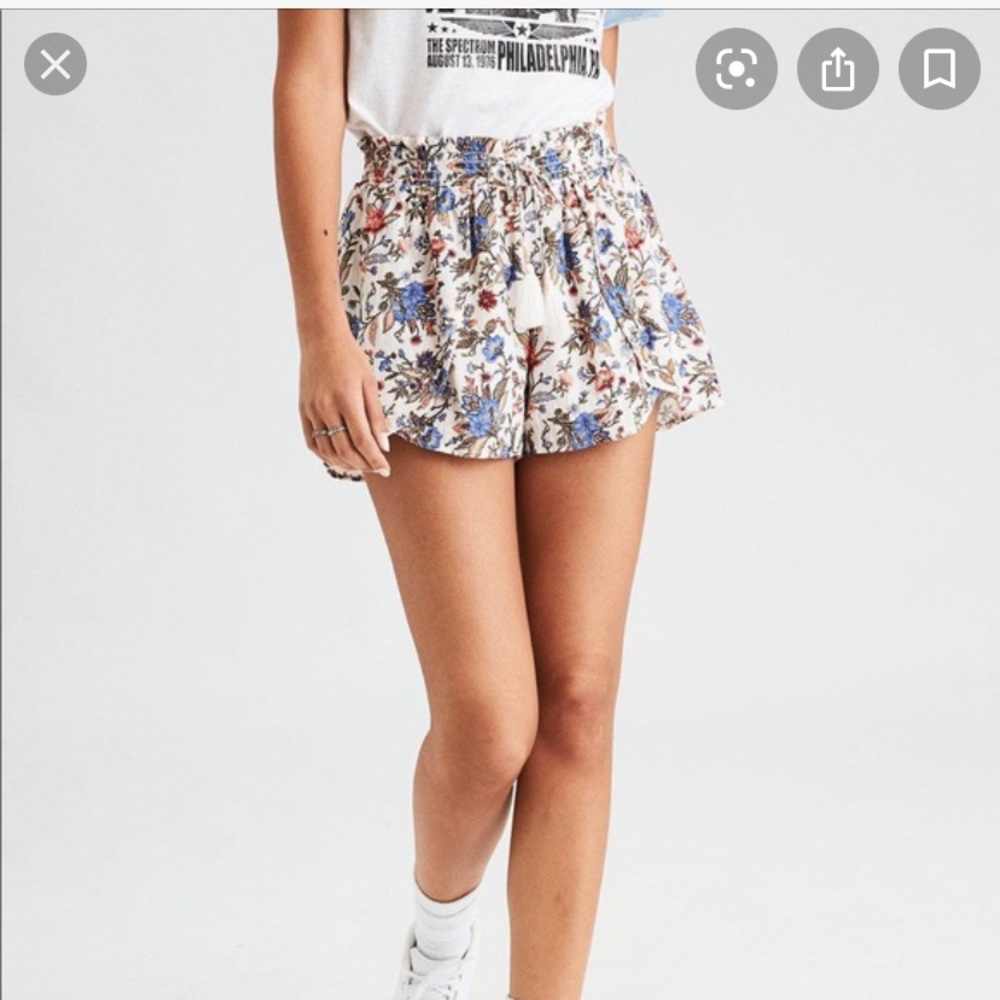 AEO - high waisted dolphin shorts